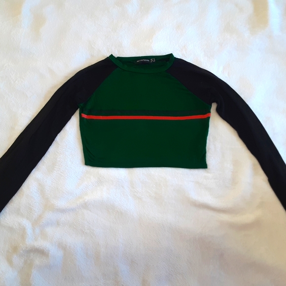 Crop top - Picture 1 of 4